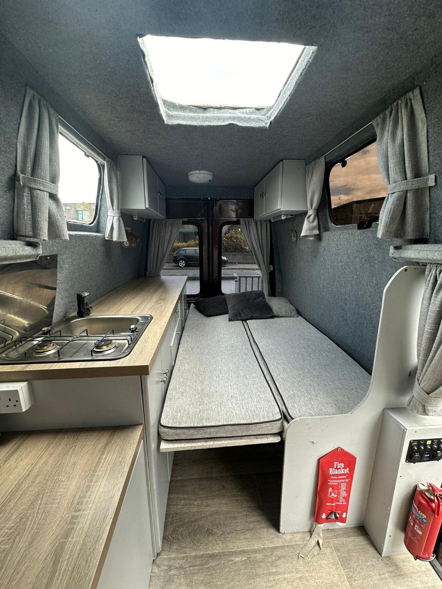 Отель Retro Camper Hire Дублин Экстерьер фото